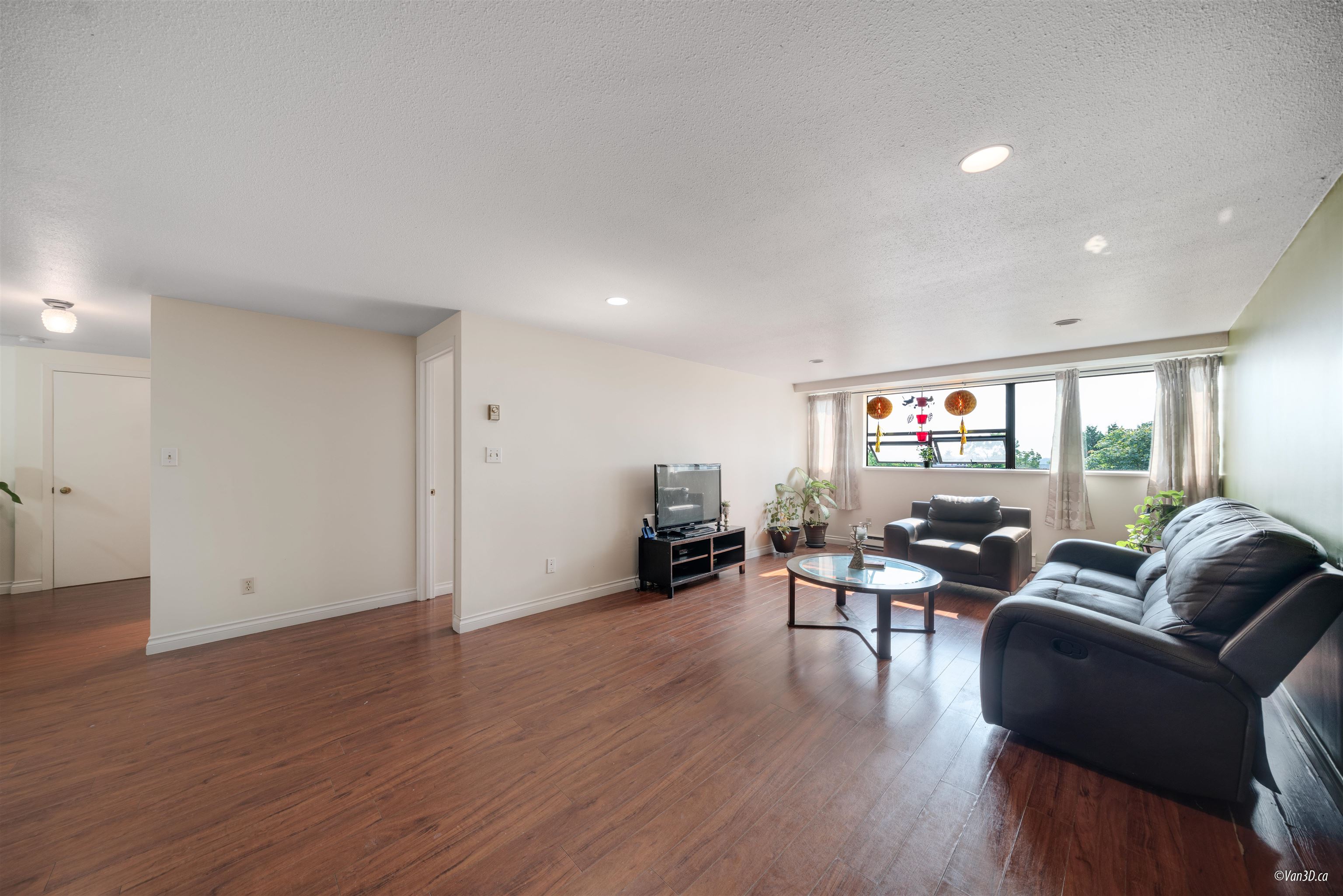 504 534 Sixth Street, Uptown - r2922678 Image