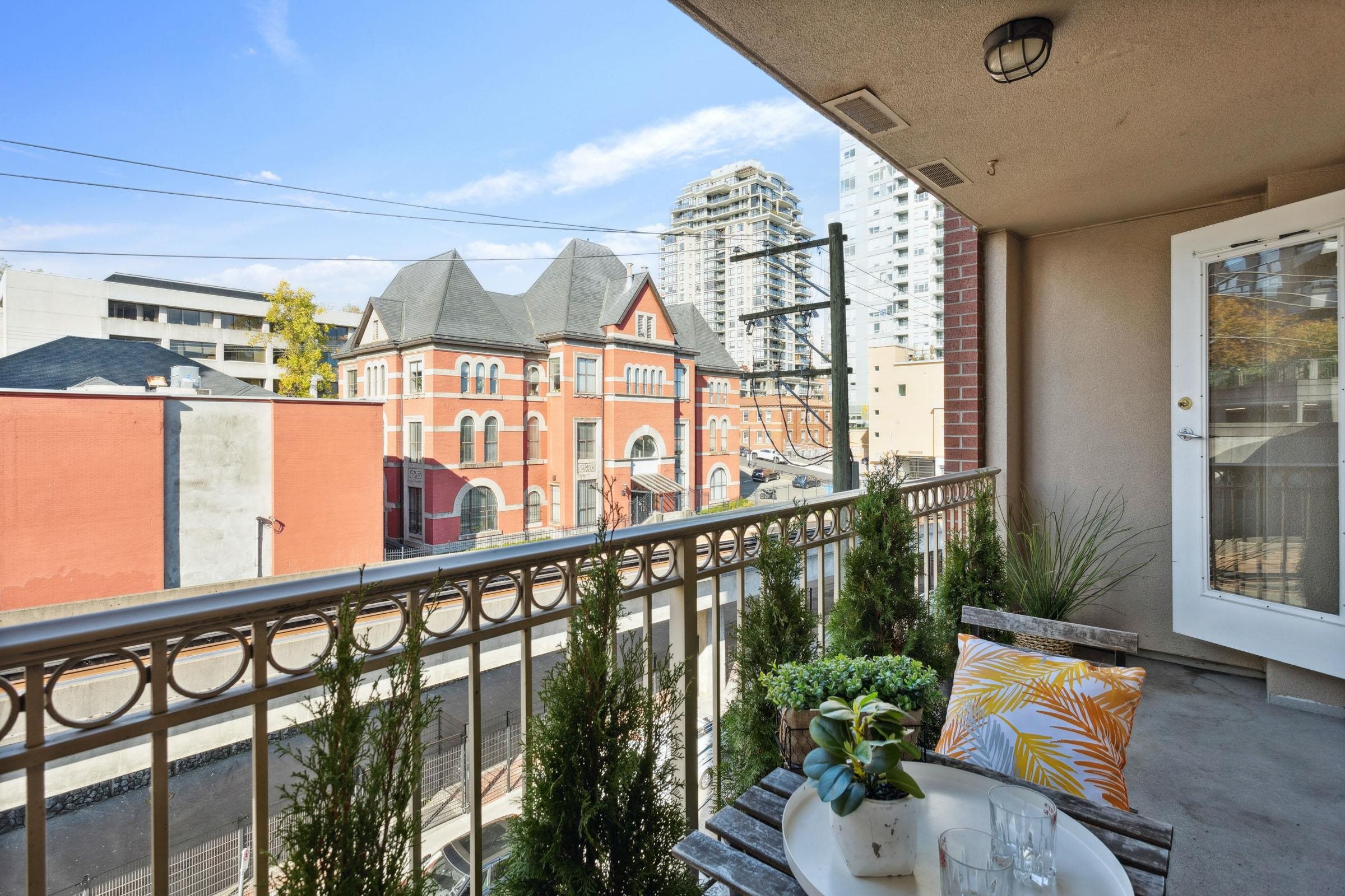 607 680 Clarkson Street, Downtown - r2935885 Image