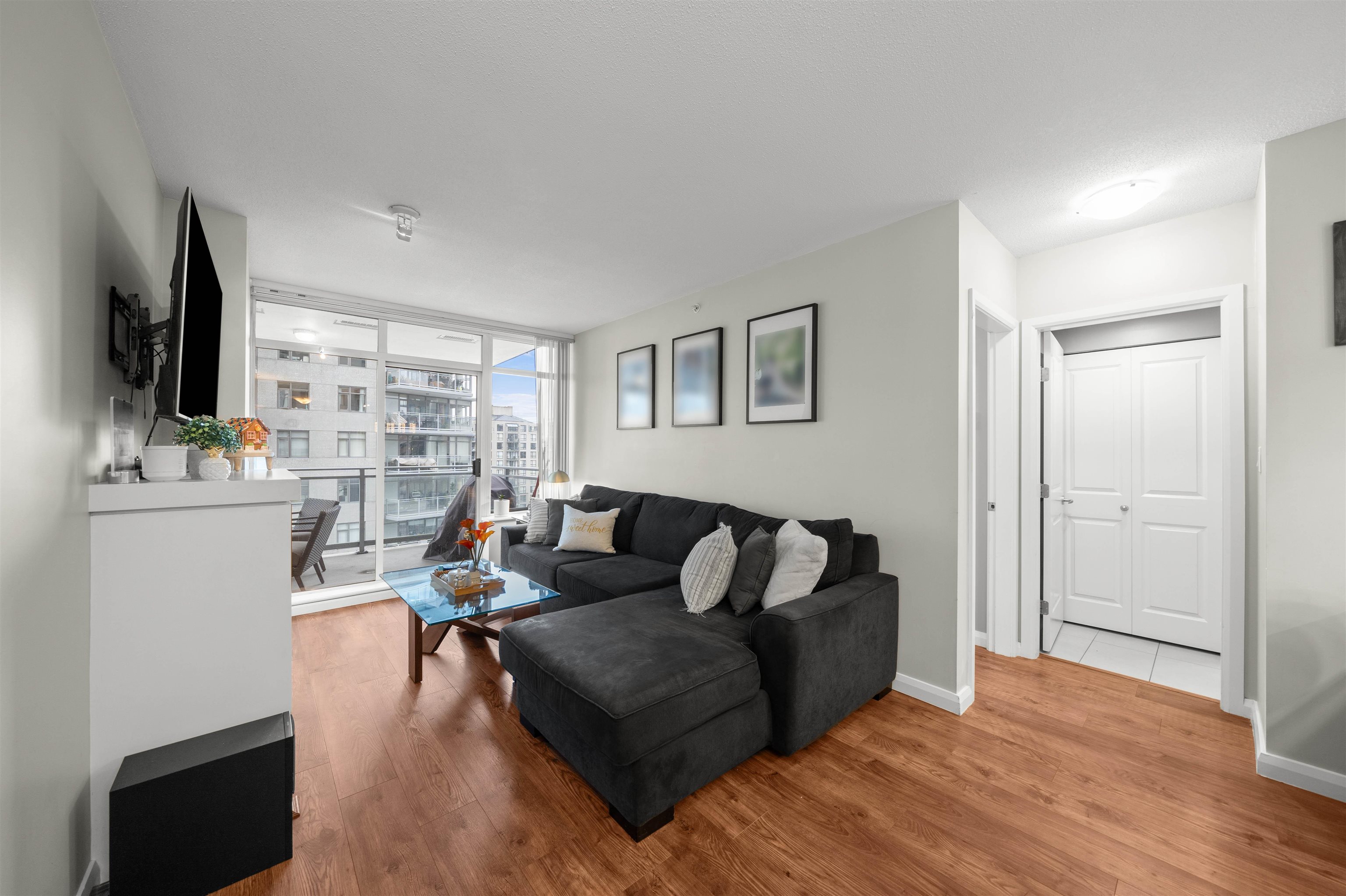 1609 888 Carnarvon Street, Downtown - r2951200 Image