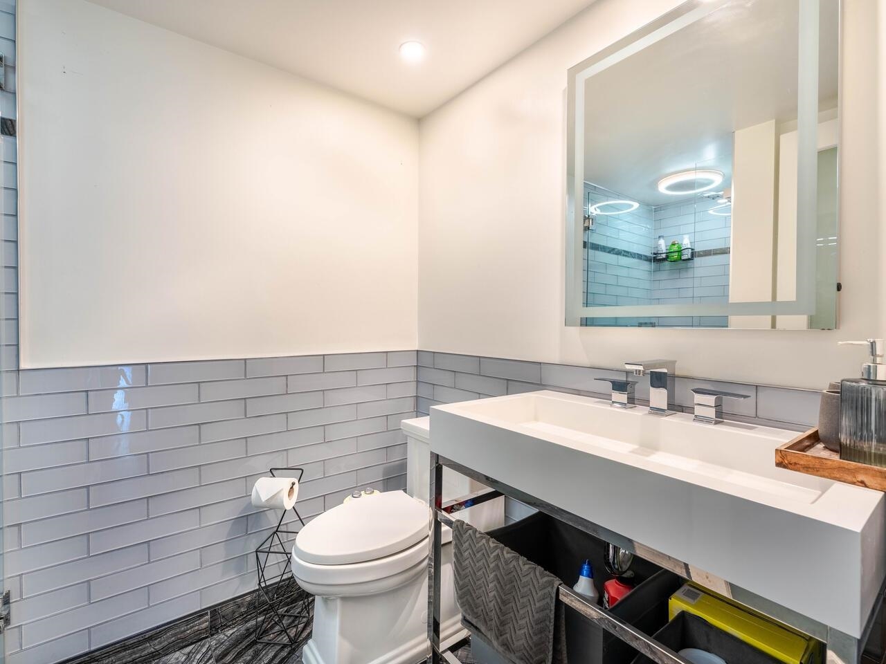 1701 1135 Quayside Drive, Quay - r2959367 Image