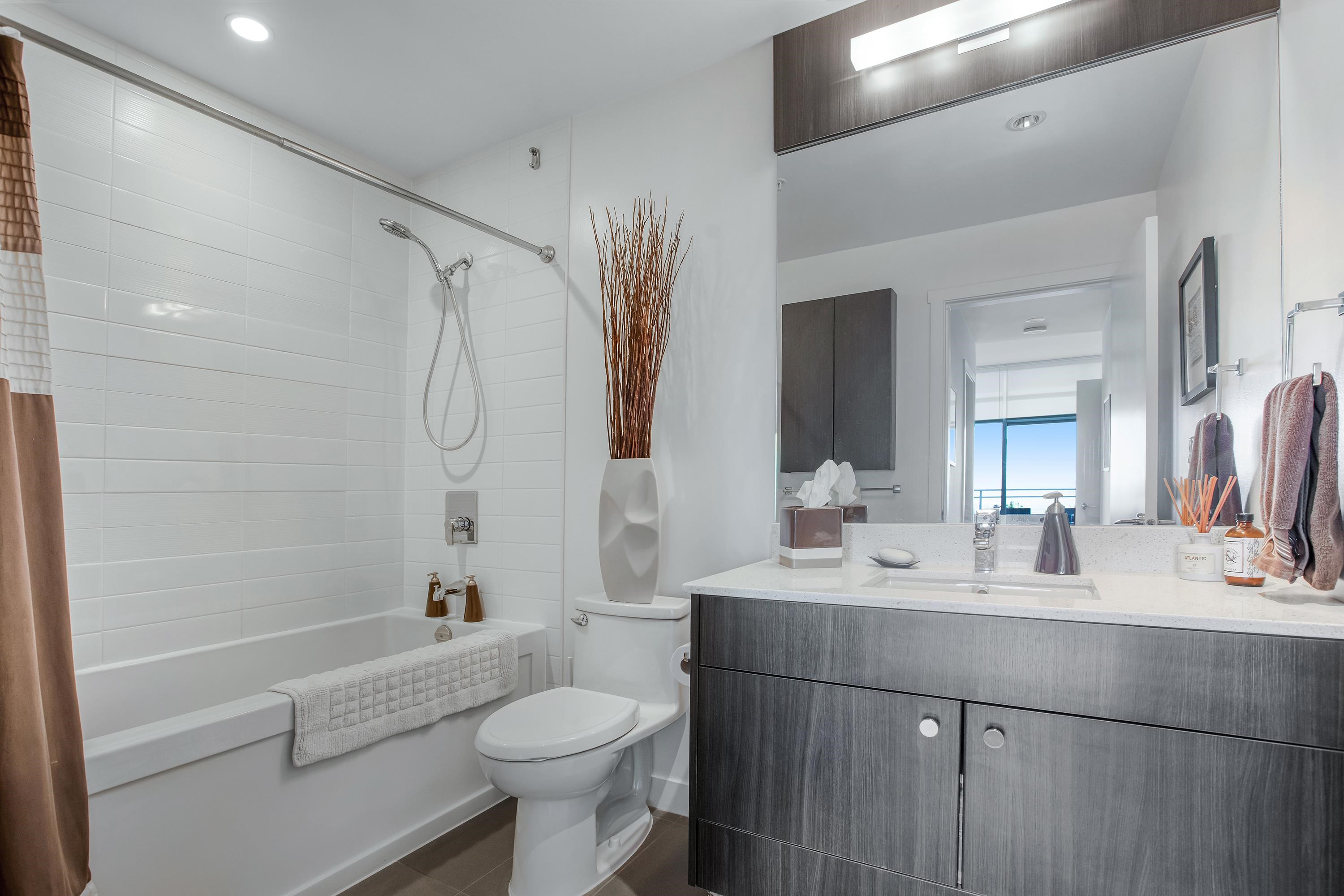 Ph2 608 Belmont Street, Uptown - r2935483 Image