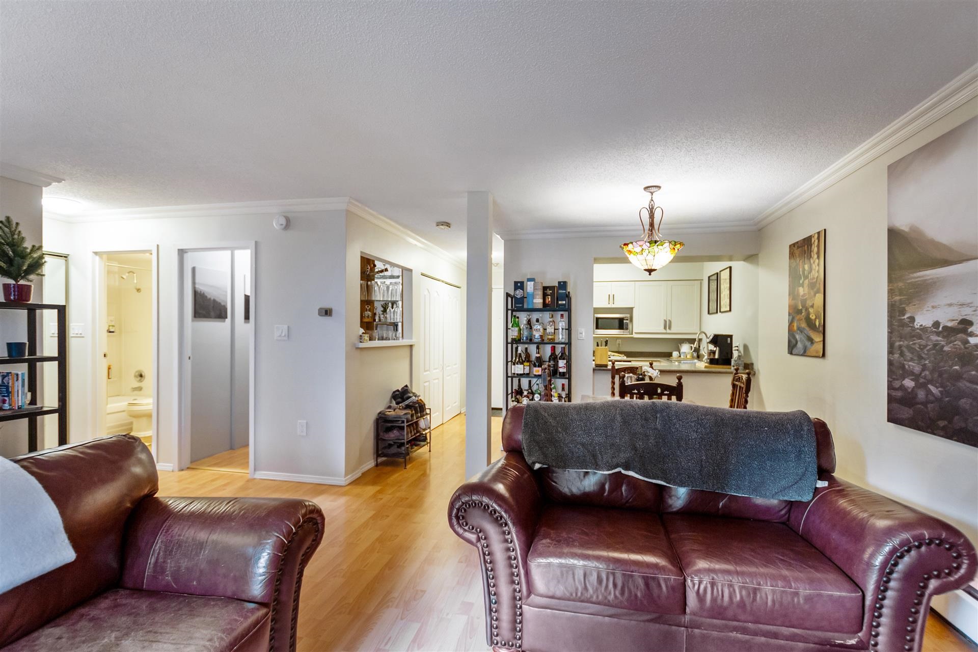 102 720 Eighth Avenue, Uptown - r2943094 Image