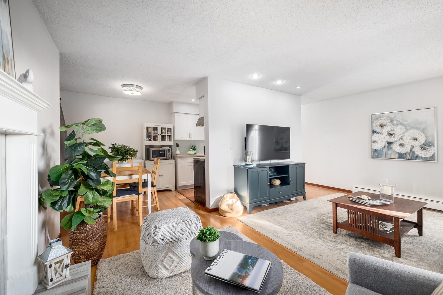 102 230 Mowat Street, Uptown - r2953836 Image