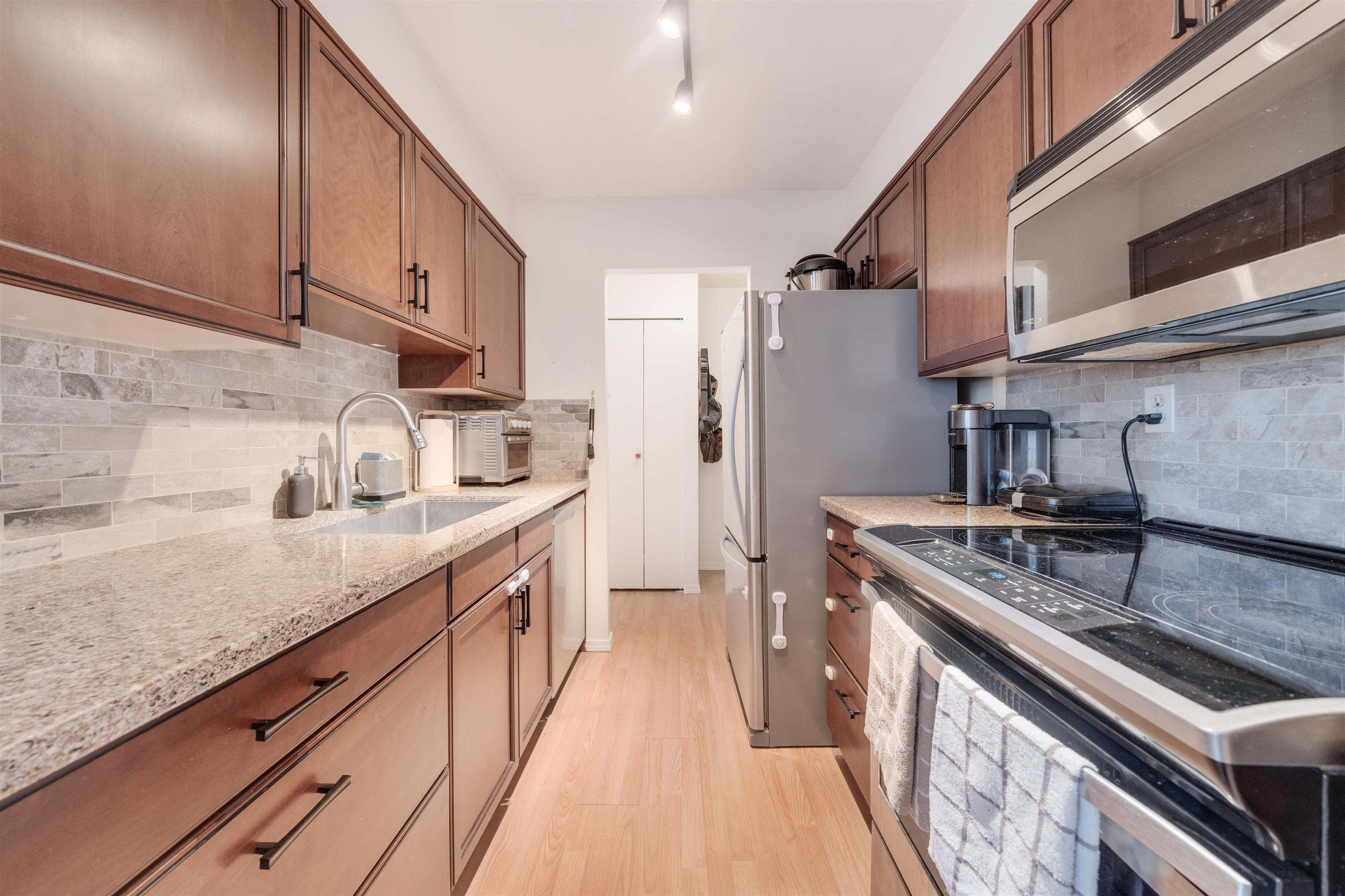 701 620 Seventh Avenue, Uptown - r2958409 Image