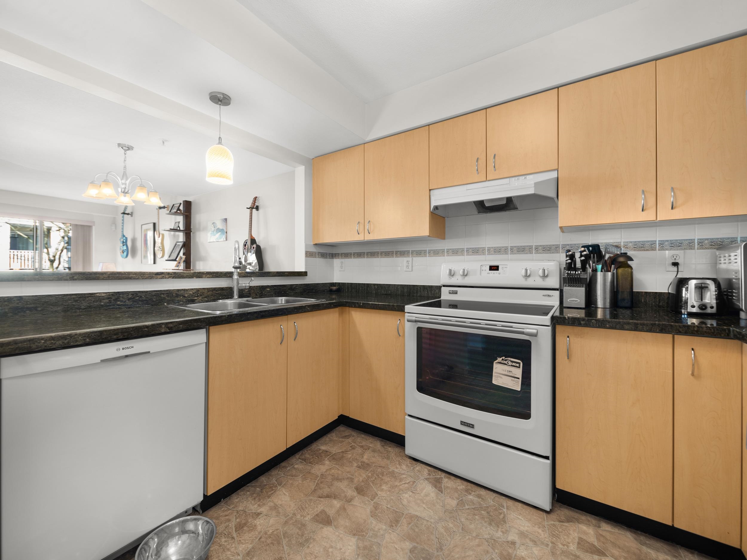 36 123 Seventh Street, Uptown - r2966104 Image