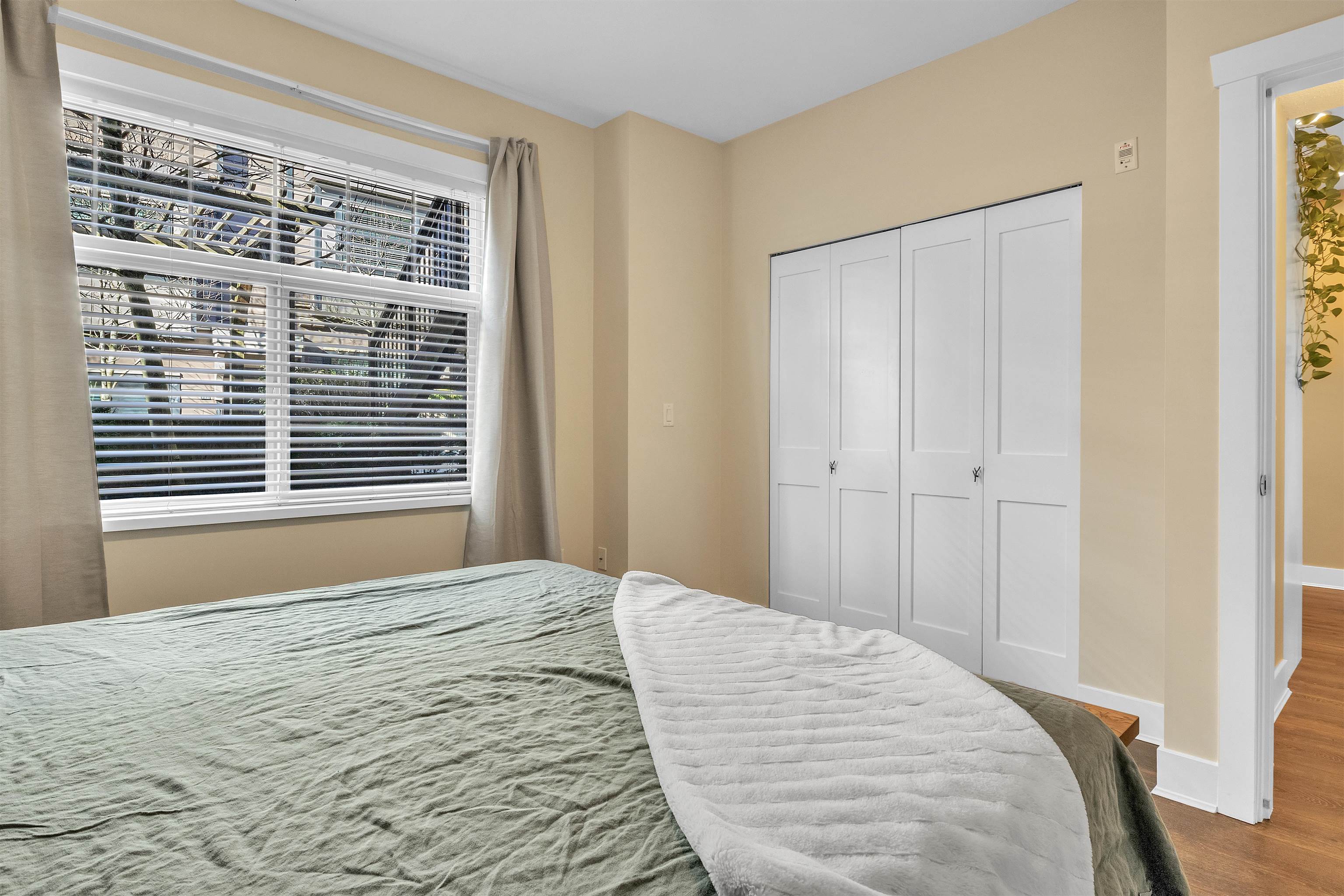 203 828 Royal Avenue, Downtown - r2965856 Image