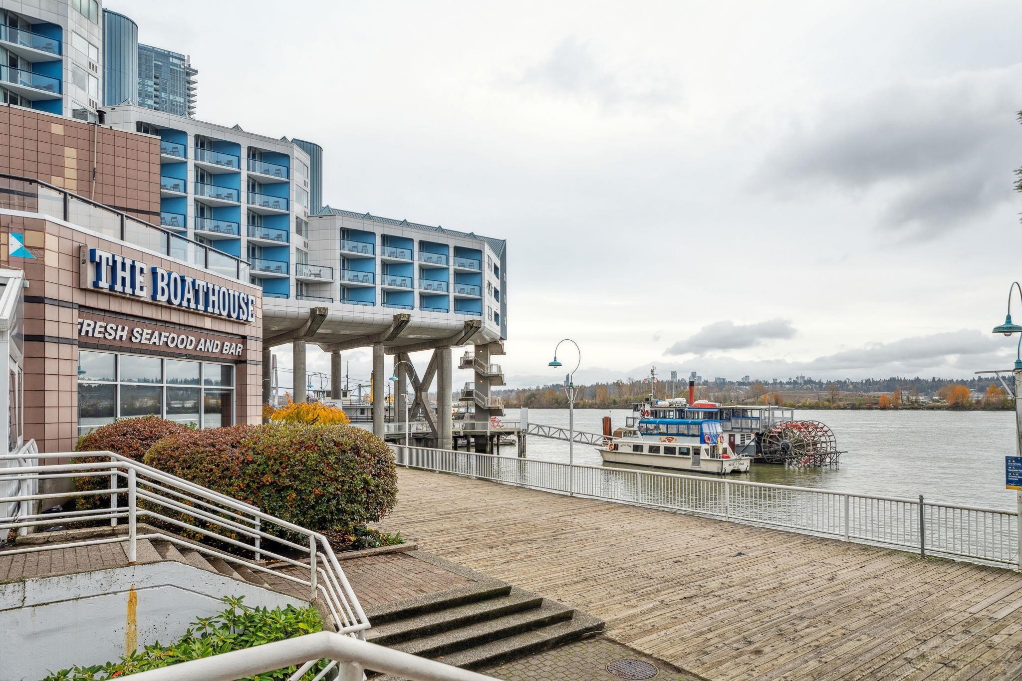 1310 908 Quayside Drive, Quay - r2942112 Image