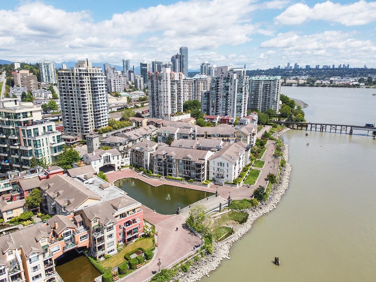 101 2 Renaissance Square, Quay - r2927741 Image