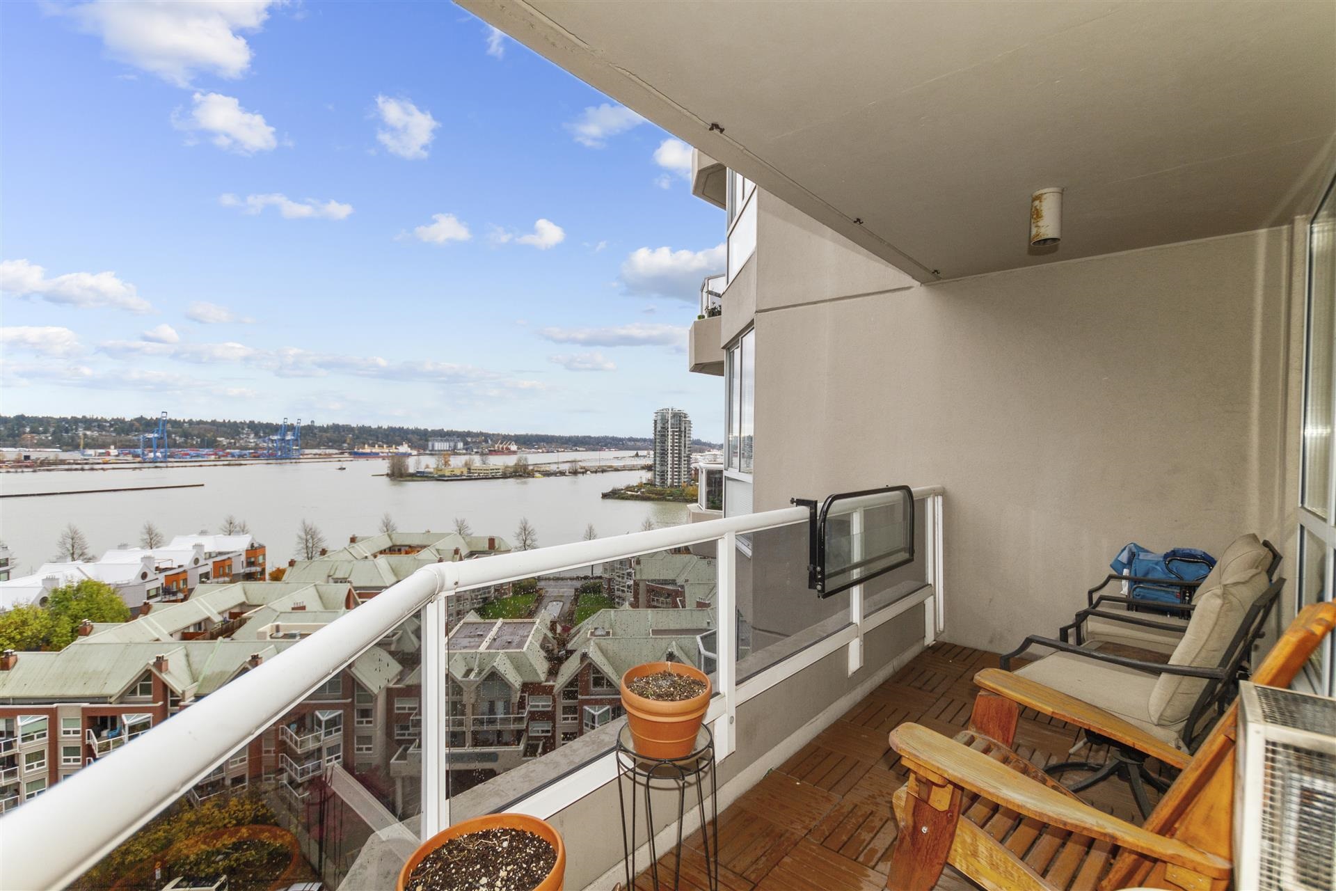 1604 1245 Quayside Drive, Quay - r2946867 Image