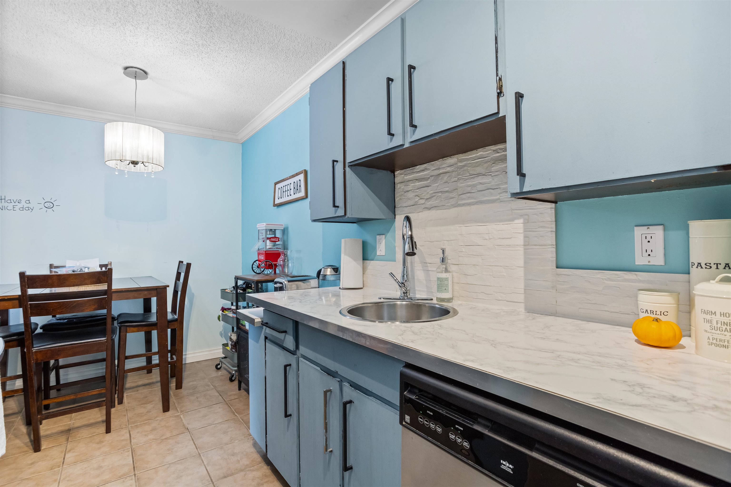 306 315 Tenth Street, Uptown - r2955938 Image