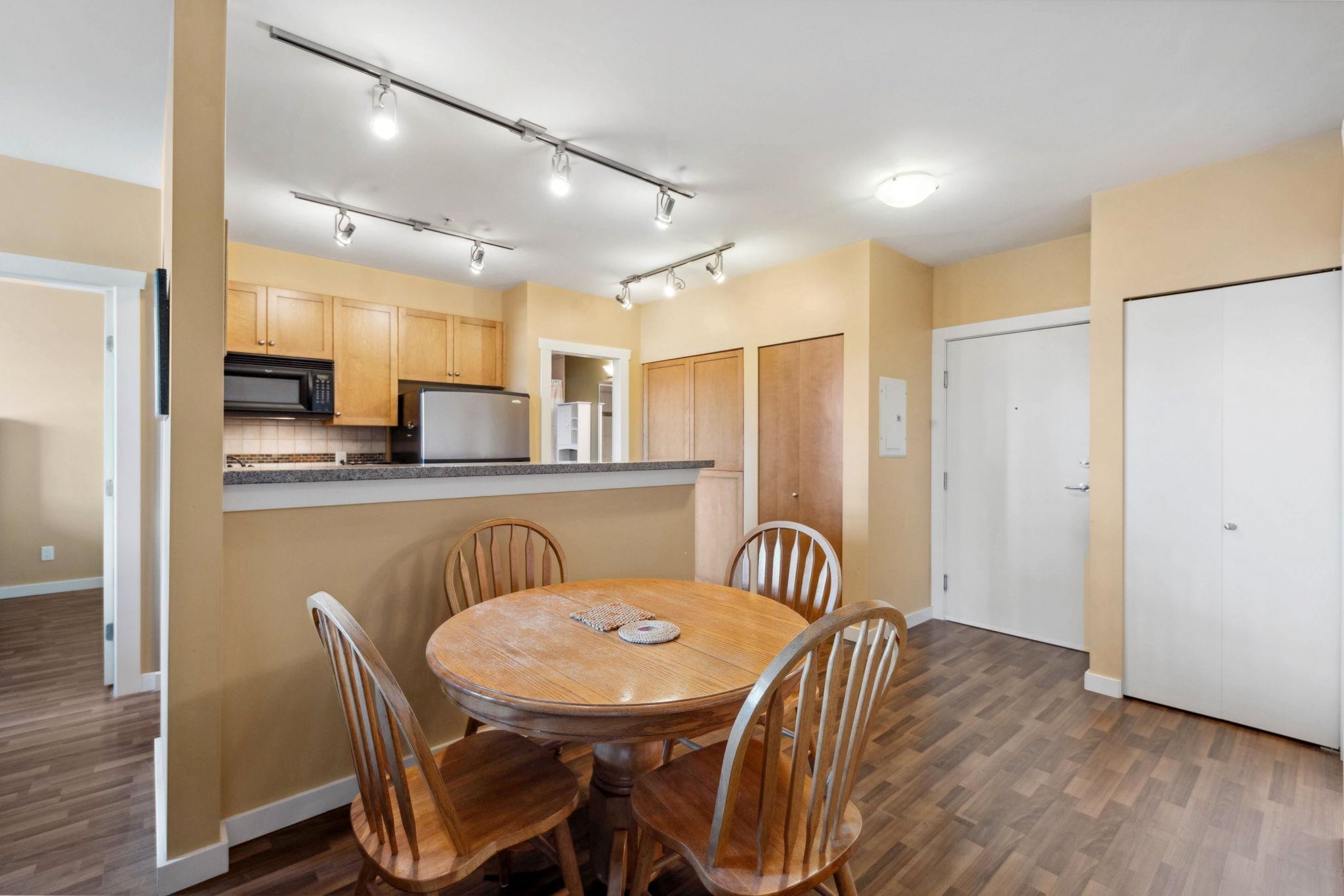 616 615 Belmont Street, Uptown - r2956066 Image