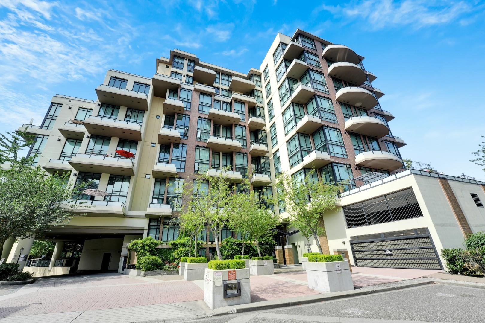 401 10 Renaissance Square, Quay - r2926440 Image