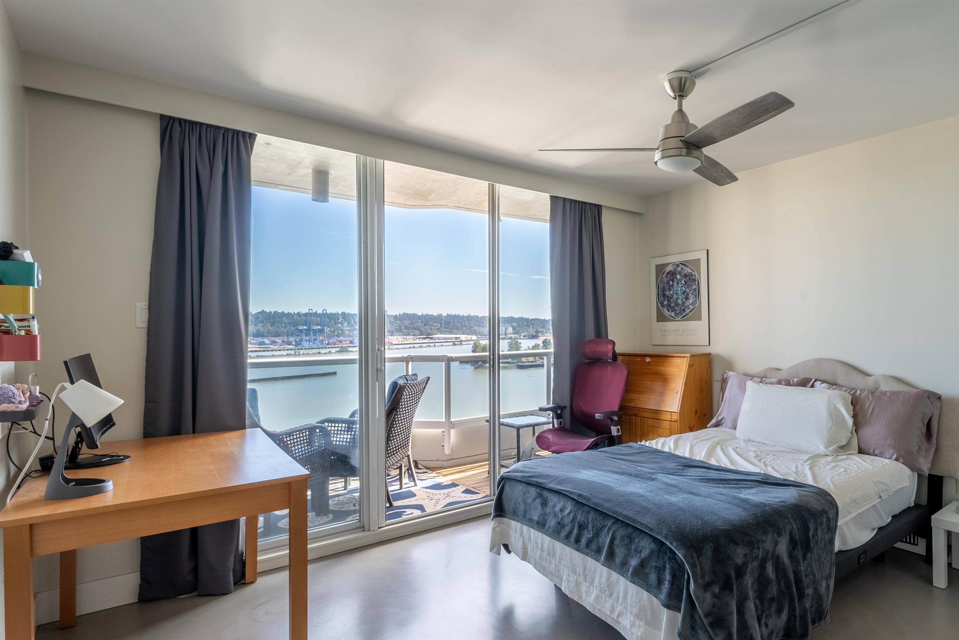 1905 1235 Quayside Drive, Quay - r2928009 Image