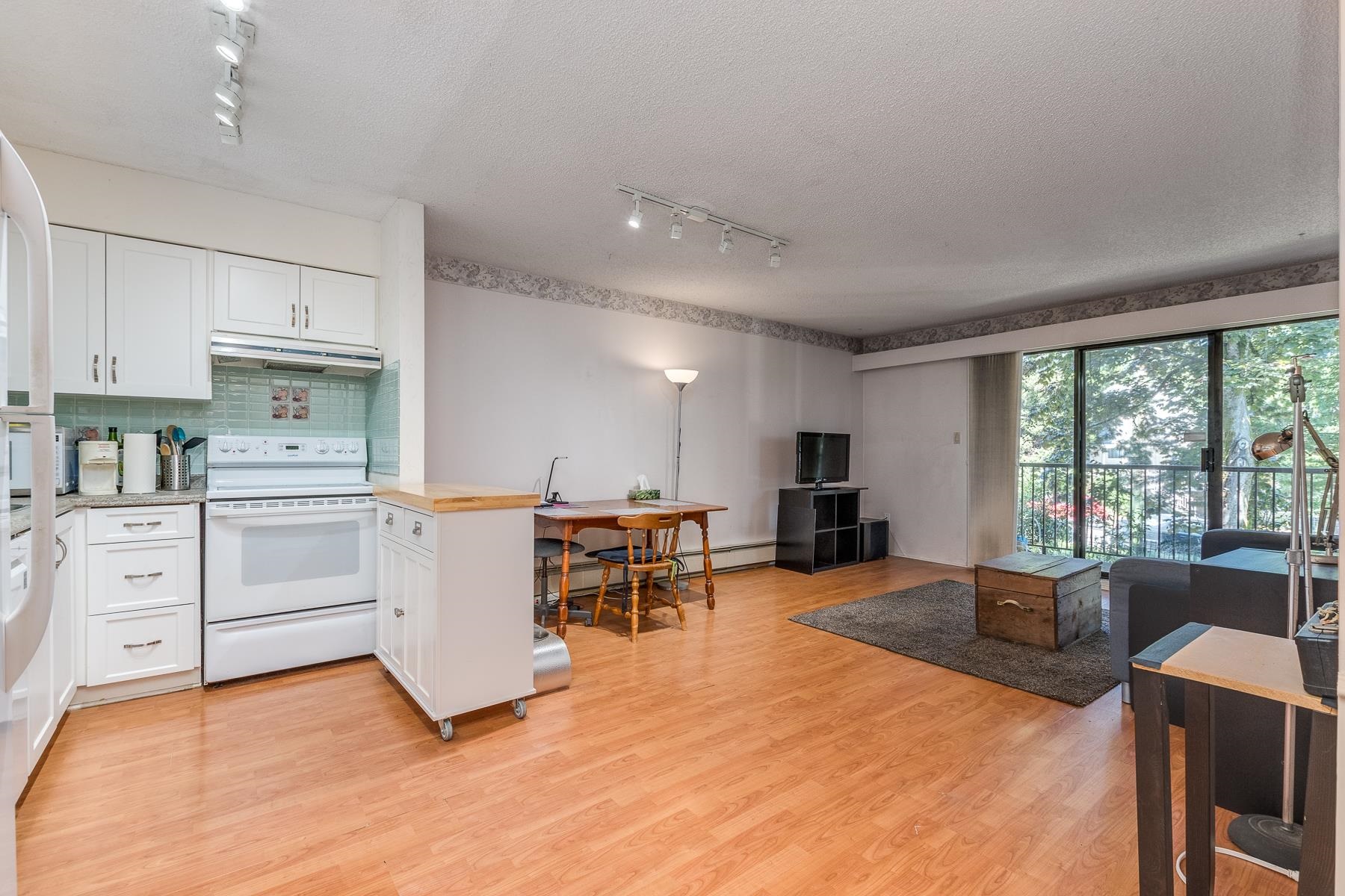 301 466 E Eighth Avenue, Sapperton - r2929082 Image