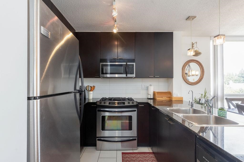 1701 39 Sixth Street, Downtown - r2938248 Image