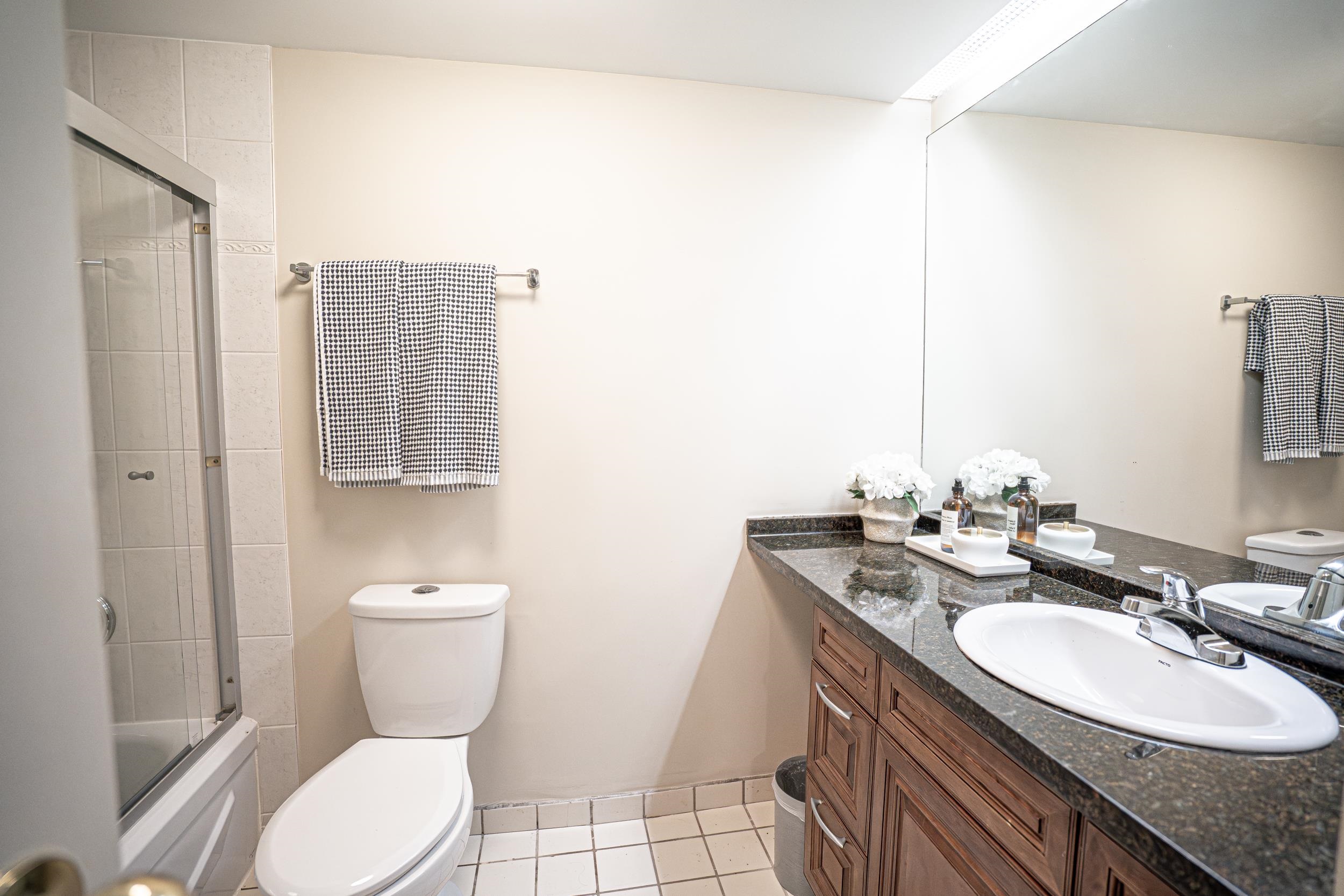 302 1026 Queens Avenue, Uptown - r2952831 Image