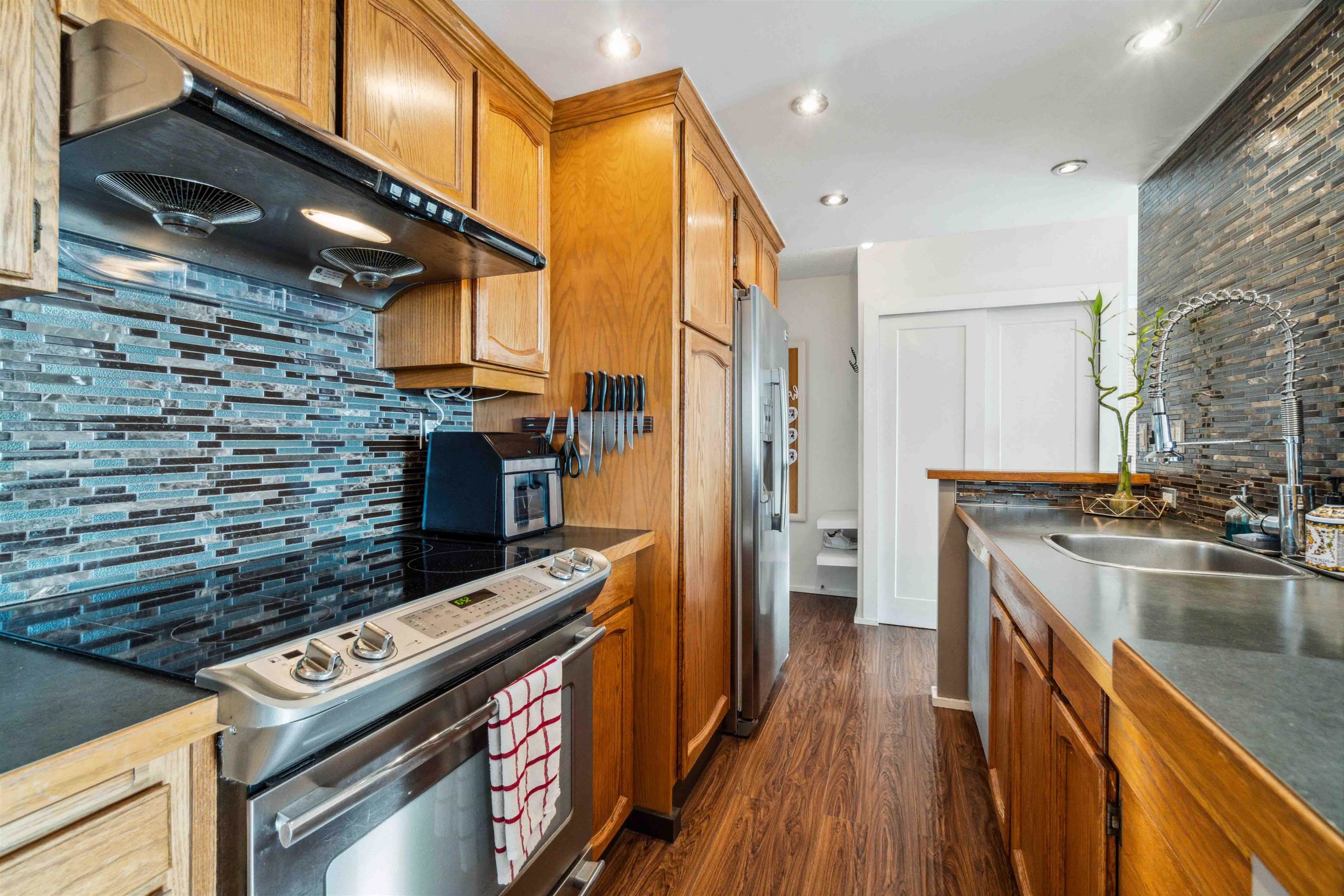 1005 620 Seventh Avenue, Uptown - r2957055 Image