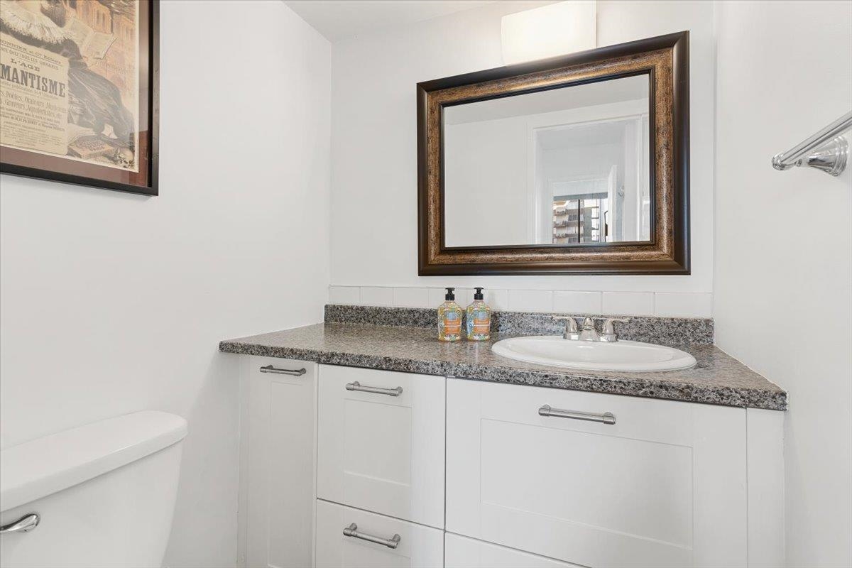 703 620 Seventh Avenue, Uptown - r2961258 Image