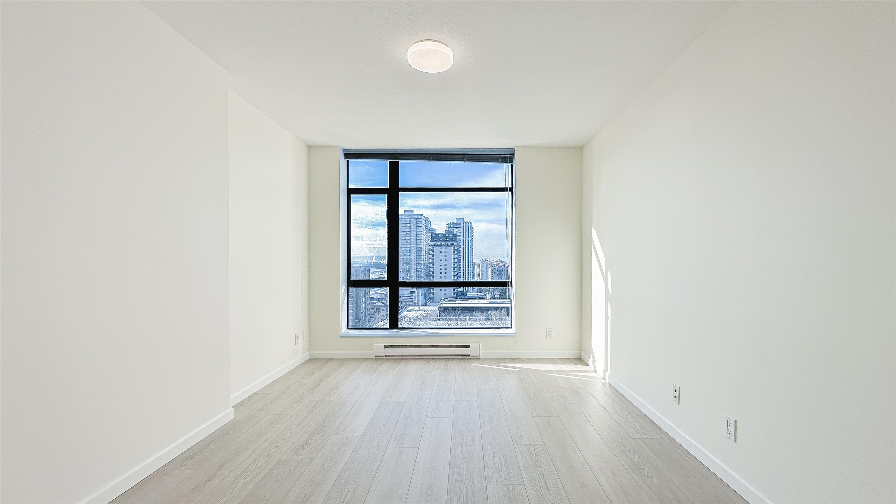 1002 610 Victoria Street, Downtown - r2966326 Image